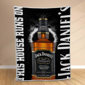 Plaid This House Runs On Jack Daniels Couverture Polaire Plaid Canapé