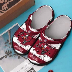 Sabots Tampa Bay Buccaneers NFL Design Crocs Crocband Clog Comfortable Water Shoes -  Clog