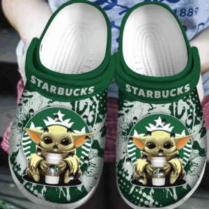 Sabots Starbucks Baby Yoda Pattern Crocs Classic Clogs Shoes In Green & White -  Clog