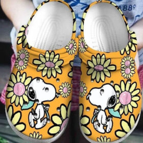 Sabots Snoopy Flower Pattern Crocs Classic Clogs Shoes In Yellow & White –  Clog