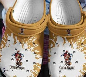 Sabots Captain Morgan Drum Pattern Crocs Classic Clogs Shoes In Brown & White -  Clog