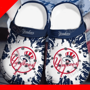 Sabots New York Yankees Crocs Classic Clogs Shoes In Blue -  Clog