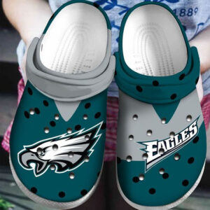 Sabots Eagles Logo Pattern Crocs Classic Clogs Shoes In Blue & Grey -  Clog