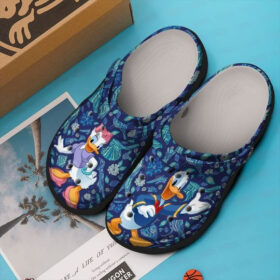 Sabots Disney Dusk W Floral & Leaf Pattern Crocs Classic Clogs Shoes In Blue –  Clog