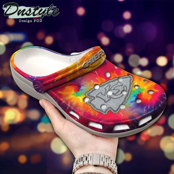 Sabots Kansas City Chiefs Logo Pattern Crocs Classic Clogs Shoes In Light Colors - Clog