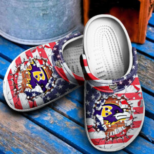 Sabots Baltimore Ravens Logo Amercan Flag Breaking Pattern Crocs Classic Clogs Shoes -  Clog