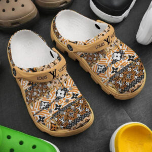 Sabots Louis Vuitton Pattern Crocs Crocband Clog Comfortable Water Shoes -  Clog