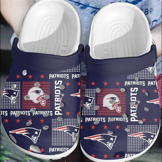 Sabots New England Patriots Logo Crocs Classic Clogs Shoes In Navy - Clog