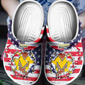 Sabots Michigan Wolverines Logo American Flag Broken Brick Pattern Crocs Classic Clogs Shoes -  Clog
