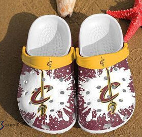 Sabots Cleveland Cavaliers Logo Pattern Crocs Classic Clogs Shoes In Purple & White –  Clog