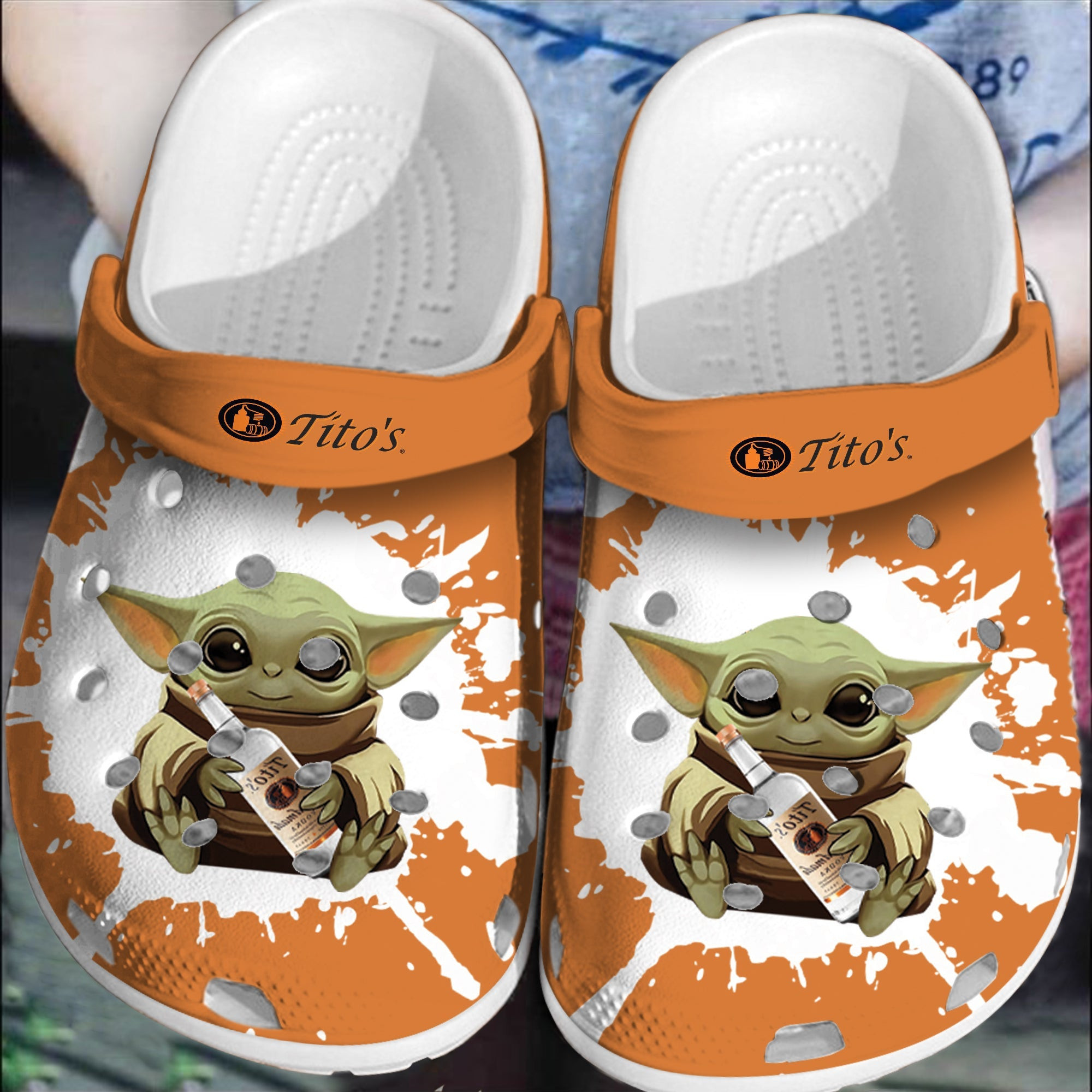 Sabots Tito's Yoda Splatter Pattern Crocs Classic Clogs Shoes In Orange - Clog