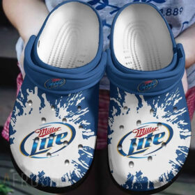 Sabots Miller Lite Logo W Water Pattern Crocs Classic Clogs Shoes In White & Blue –  Clog